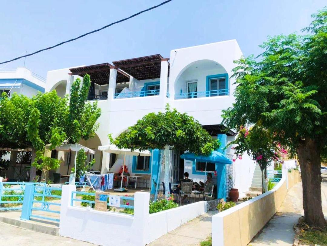 Haraki Mare Studios Beach Front Dış mekan fotoğraf